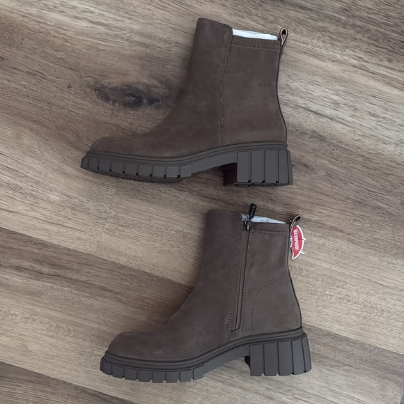 NIB BLONDO Prestly Waterproof Leather Bootie Taupe 8 - Picture 4 of 9